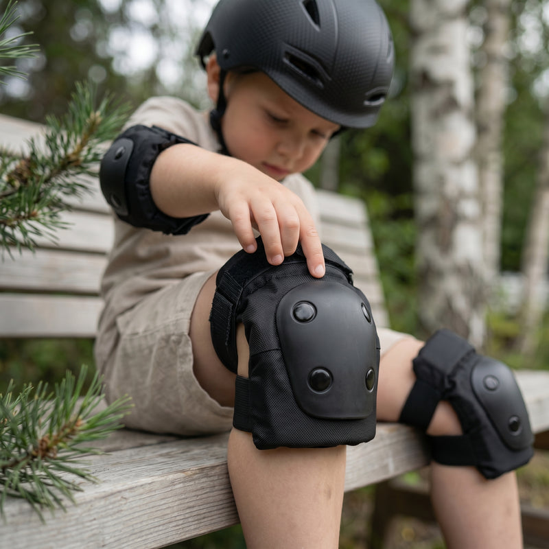 CHANTY Kinderhelm + Beschermset – Zwart