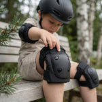 CHANTY Kinderhelm + Beschermers – Zwart